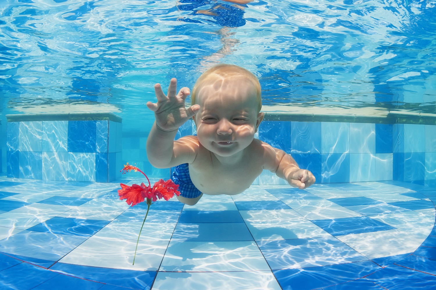 Un bébé nageur
